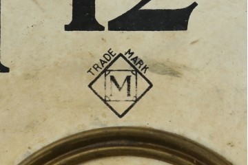 和製アンティーク　明治期から大正期　TRADE(M)MARK(トレードマーク)　扉の金文字がおしゃれな八角時計　(R-087670)