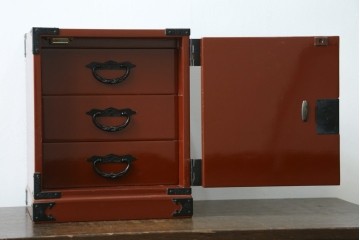 中古　美品　欅産業　朱塗りの小引き出し　(R-087672)