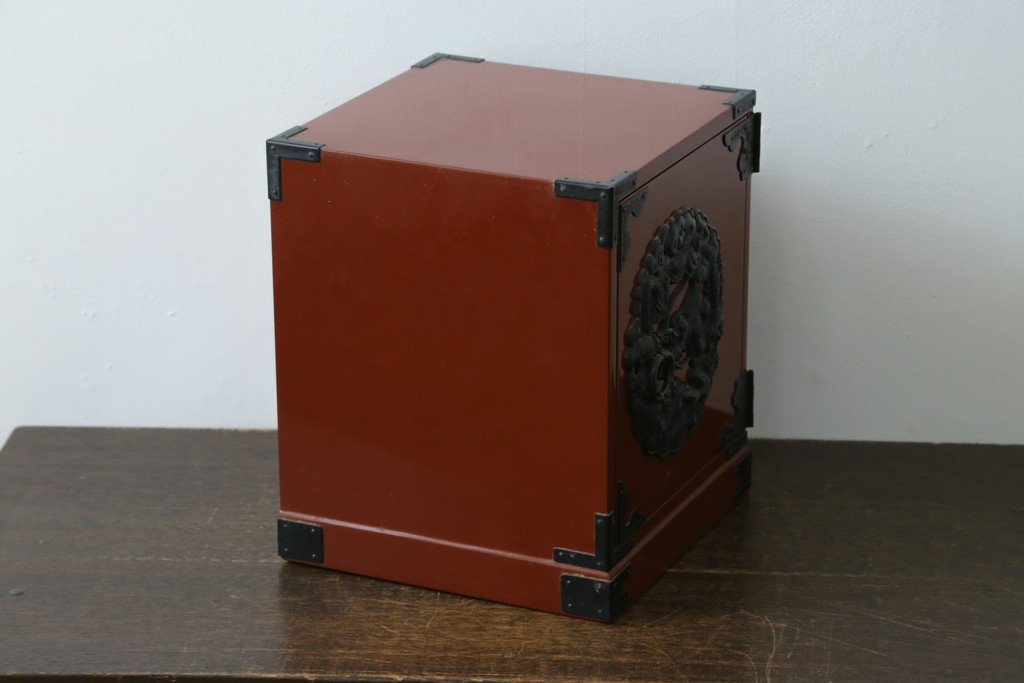 中古　美品　欅産業　朱塗りの小引き出し　(R-087672)