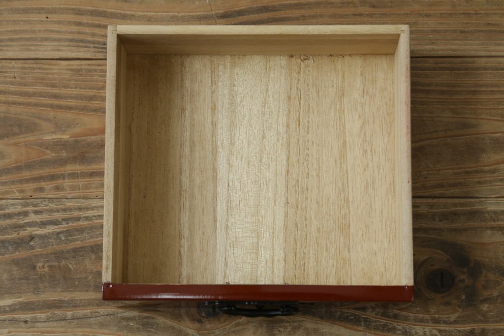 中古　美品　欅産業　朱塗りの小引き出し　(R-087672)