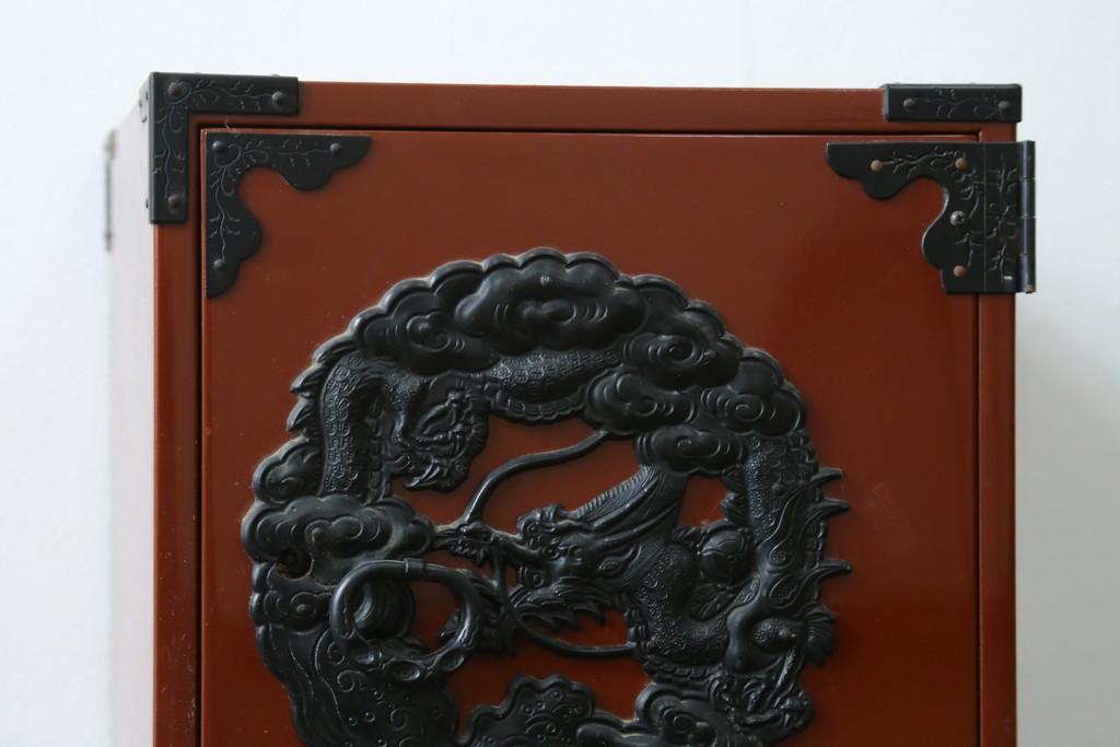中古　美品　欅産業　朱塗りの小引き出し　(R-087672)