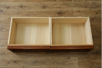 中古　美品　輸入家具　アメリカンクラシックな雰囲気のチェスト　(R-087673)