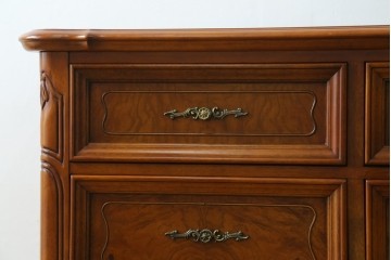 中古　美品　輸入家具　アメリカンクラシックな雰囲気のチェスト　(R-087673)