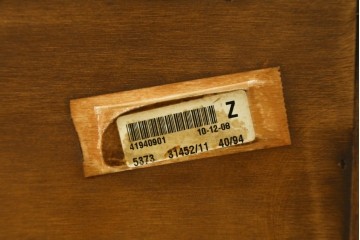 中古　美品　イタリア高級家具メーカー　SELVA(セルバ)　チェリー材　上品な意匠とクラシカルなデザインが魅力のアンティーク調チェスト　(R-087674)