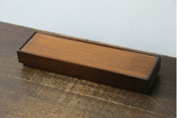 中古　美品　通産大臣指定伝統的工芸品　大阪唐木指物　吉勝作　紫檀材　端正なつくりの収納箱　(R-087680)