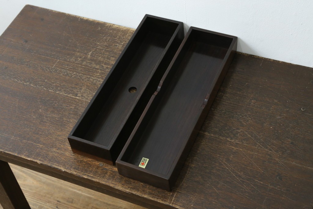 中古　美品　通産大臣指定伝統的工芸品　大阪唐木指物　吉勝作　紫檀材　端正なつくりの収納箱　(R-087680)