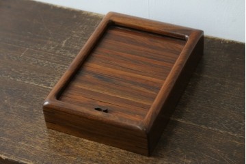 中古　美品　通産大臣指定伝統的工芸品　大阪唐木指物　吉勝作　紫檀材を用いた蛇腹式硯箱　(R-087682)