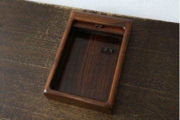 中古　美品　通産大臣指定伝統的工芸品　大阪唐木指物　吉勝作　紫檀材を用いた蛇腹式硯箱　(R-087682)