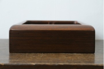 中古　美品　通産大臣指定伝統的工芸品　大阪唐木指物　吉勝作　紫檀材を用いた蛇腹式硯箱　(R-087682)