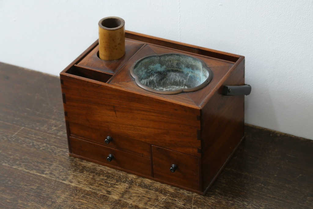 和製アンティーク　指物工芸品　花梨材　漆塗りの煙草盆　(R-087684)