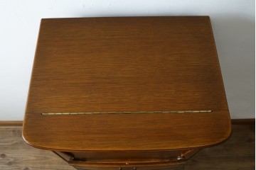 中古　美品　CONDE HOUSE(カンディハウス)　すらりとした縦長フォルムのジュエリーチェスト　定価約28万円　(R-087687)