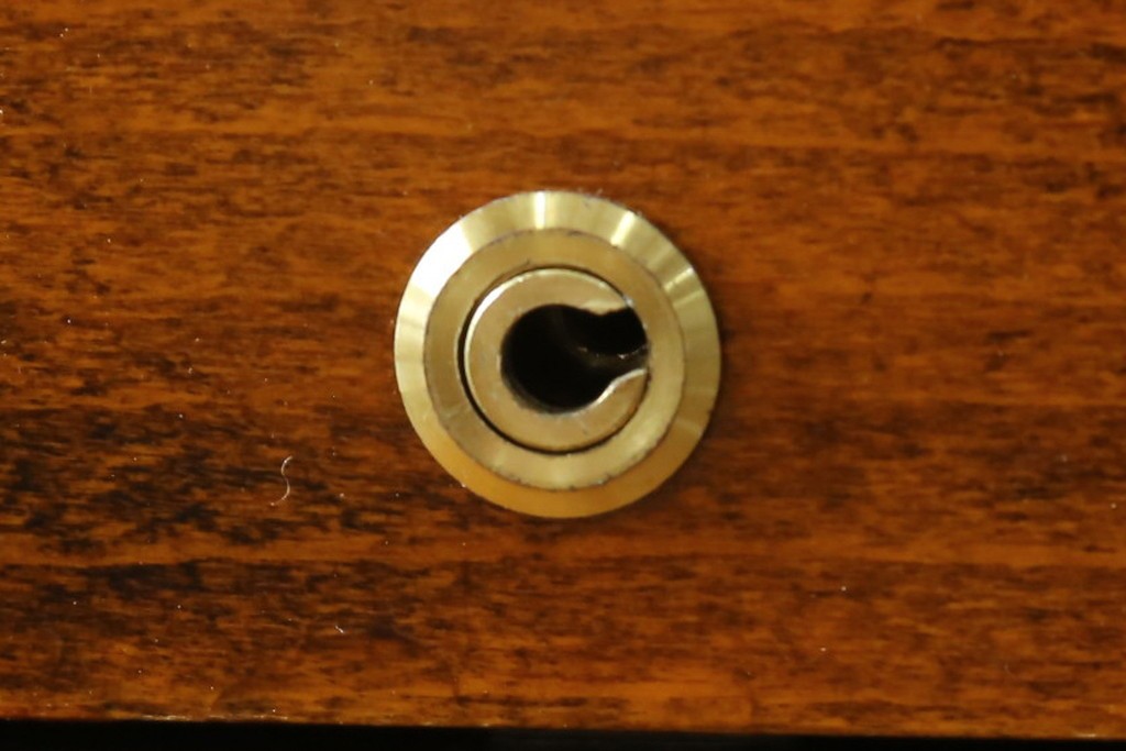 中古　美品　CONDE HOUSE(カンディハウス)　すらりとした縦長フォルムのジュエリーチェスト　定価約28万円　(R-087687)