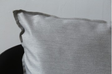 中古　美品　アスプルンド(ASPLUND)取り扱い　emu(エミュー)　TERRAMARE(テラマーレ)　シックでスタイリッシュな1人掛けソファ　(R-087688)