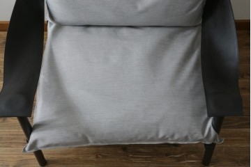 中古　美品　アスプルンド(ASPLUND)取り扱い　emu(エミュー)　TERRAMARE(テラマーレ)　シックでスタイリッシュな1人掛けソファ　(R-087688)