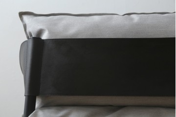 中古　美品　アスプルンド(ASPLUND)取り扱い　emu(エミュー)　TERRAMARE(テラマーレ)　シックでスタイリッシュな1人掛けソファ　(R-087688)