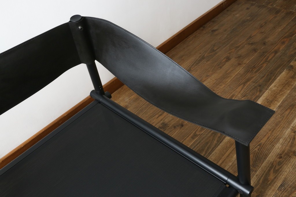 中古　美品　アスプルンド(ASPLUND)取り扱い　emu(エミュー)　TERRAMARE(テラマーレ)　シックでスタイリッシュな1人掛けソファ　(R-087688)