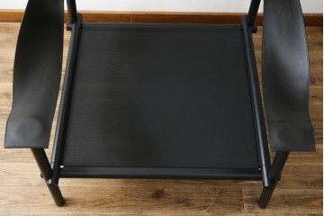 中古　美品　アスプルンド(ASPLUND)取り扱い　emu(エミュー)　TERRAMARE(テラマーレ)　シックでスタイリッシュな1人掛けソファ　(R-087688)
