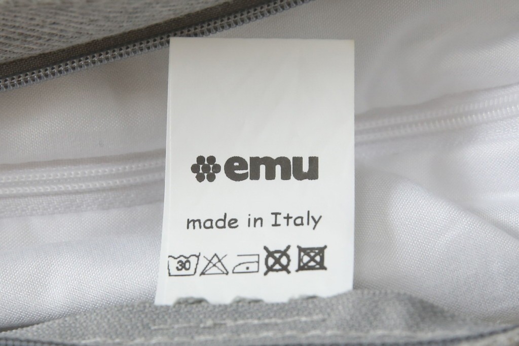 中古　美品　アスプルンド(ASPLUND)取り扱い　emu(エミュー)　TERRAMARE(テラマーレ)　シックでスタイリッシュな1人掛けソファ　(R-087688)