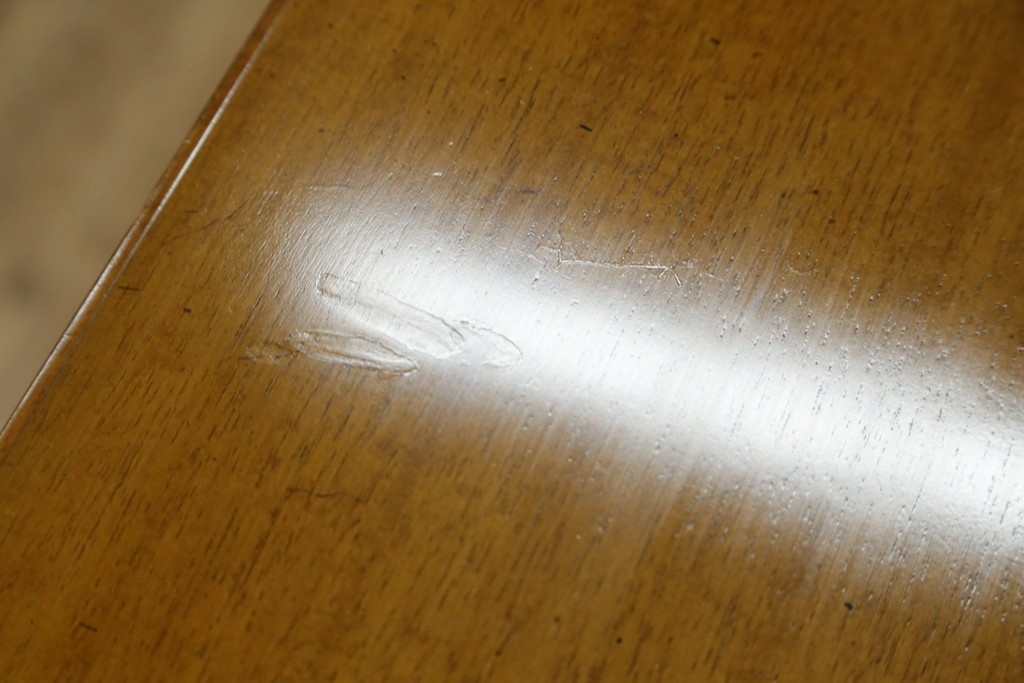 中古　美品　カリモク家具(karimoku)　domani(ドマーニ)　Morganton(モーガントン)　ゴールドの取っ手が上品なライトコニャック色のチェスト　定価約49万円　(R-087690)