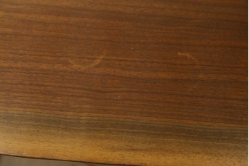 中古　桜製作所創業者・永見眞一氏サイン入り!!　ジョージ・ナカシマ(George Nakashima)　素材を活かした造形が魅力のコノイドテーブル　(R-087692)