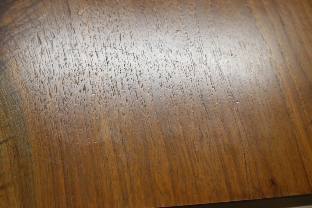 中古　桜製作所創業者・永見眞一氏サイン入り!!　ジョージ・ナカシマ(George Nakashima)　素材を活かした造形が魅力のコノイドテーブル　(R-087692)