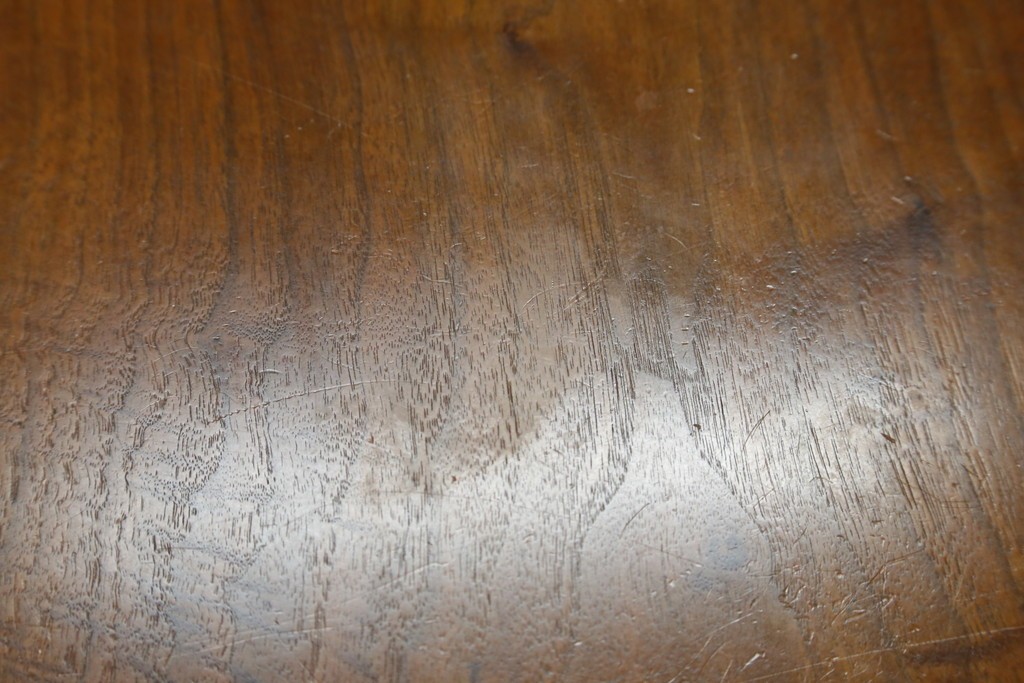 中古　桜製作所創業者・永見眞一氏サイン入り!!　ジョージ・ナカシマ(George Nakashima)　素材を活かした造形が魅力のコノイドテーブル　(R-087692)