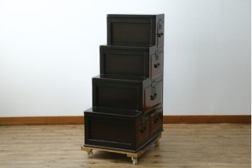 中古　職人手作り　希少な廃番品　民芸城山　朱と黒の濃淡が美しい一閑張りの階段箪笥　(R-087697)