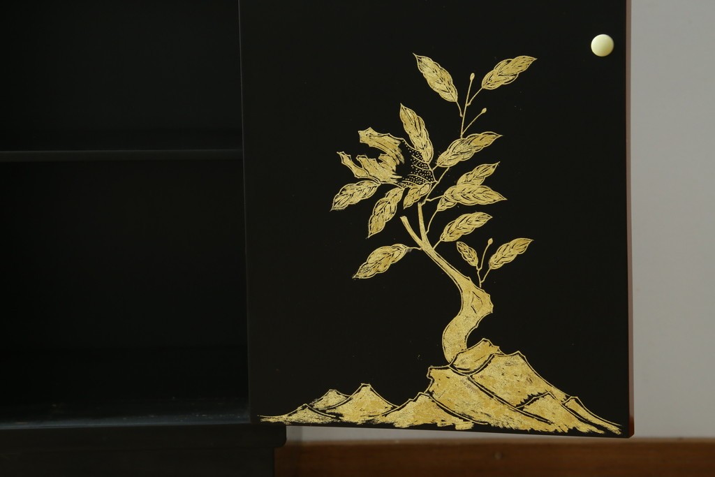 中古　美品　輪島塗　金彩・高蒔絵(梅・雀)　希少な朱塗りの飾り棚　定価約350万円　(R-087699)