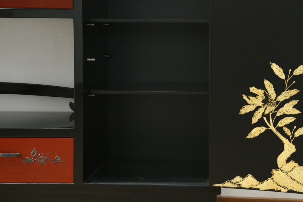 中古　美品　輪島塗　金彩・高蒔絵(梅・雀)　希少な朱塗りの飾り棚　定価約350万円　(R-087699)