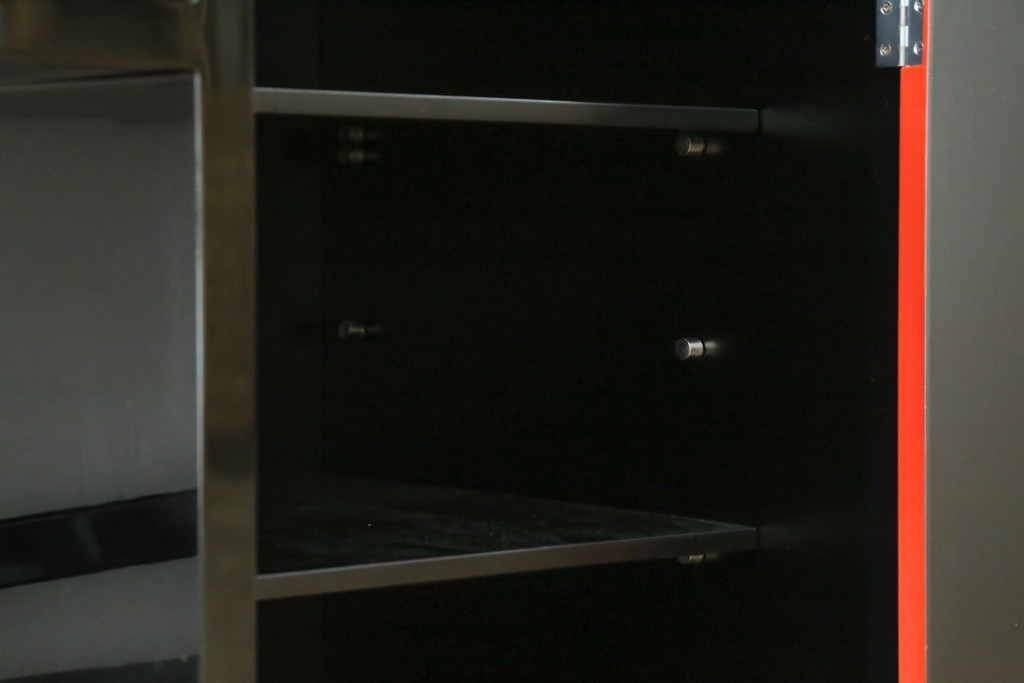 中古　美品　輪島塗　金彩・高蒔絵(梅・雀)　希少な朱塗りの飾り棚　定価約350万円　(R-087699)