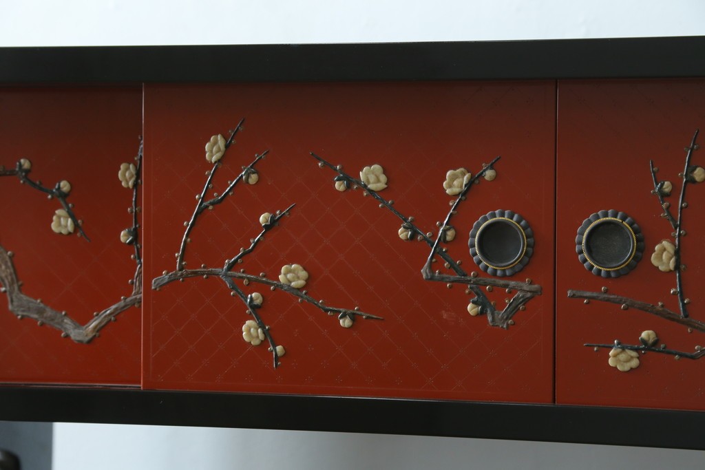 中古　美品　輪島塗　金彩・高蒔絵(梅・雀)　希少な朱塗りの飾り棚　定価約350万円　(R-087699)