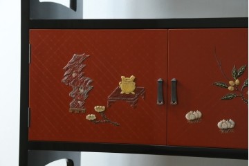 中古　美品　輪島塗　金彩・高蒔絵(梅・雀)　希少な朱塗りの飾り棚　定価約350万円　(R-087699)