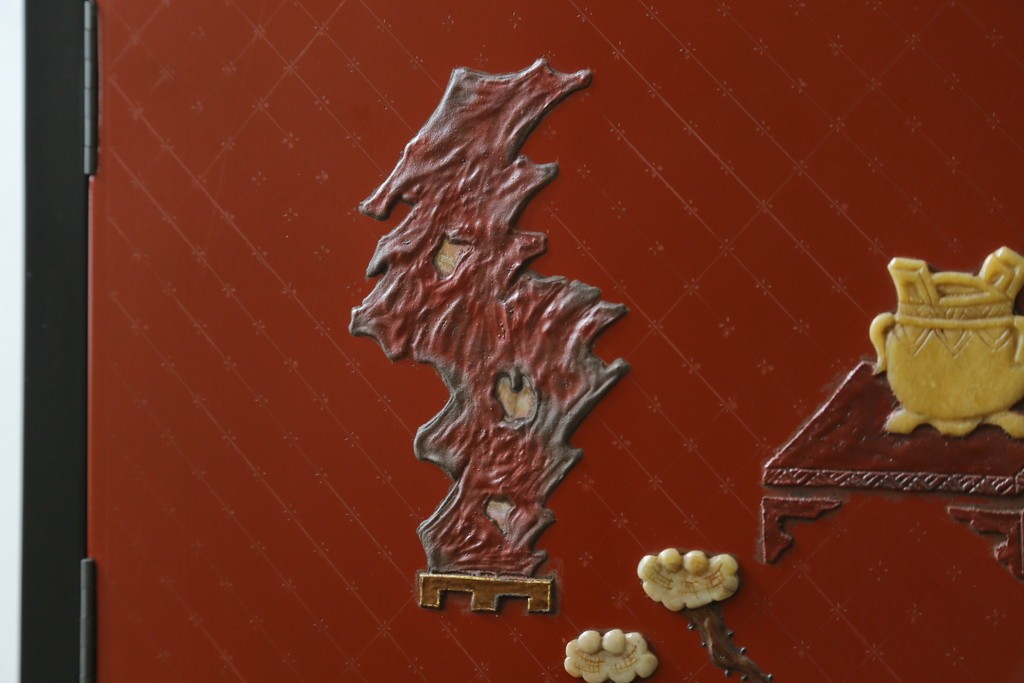 中古　美品　輪島塗　金彩・高蒔絵(梅・雀)　希少な朱塗りの飾り棚　定価約350万円　(R-087699)