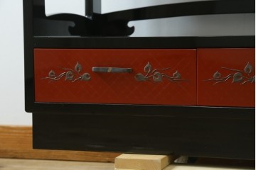 中古　美品　輪島塗　金彩・高蒔絵(梅・雀)　希少な朱塗りの飾り棚　定価約350万円　(R-087699)