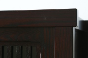 中古　美品　栗材　和モダン薫る格子デザインの水屋箪笥　(R-087700)