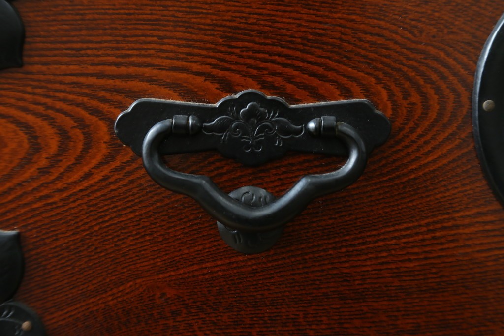 中古　美品　最高級の上手物!　仙台民芸箪笥(仙台箪笥)　本漆塗り　重厚な金具が際立つ衣装箪笥　定価約78万円　(R-087701)