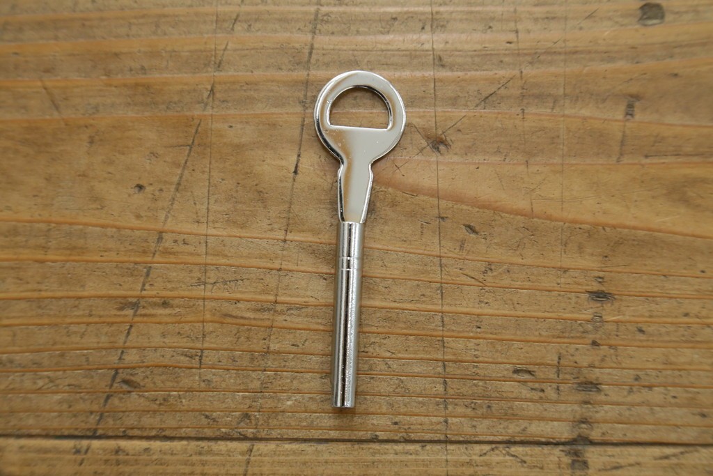 中古　美品　最高級の上手物!　仙台民芸箪笥(仙台箪笥)　本漆塗り　重厚な金具が際立つ衣装箪笥　定価約78万円　(R-087701)