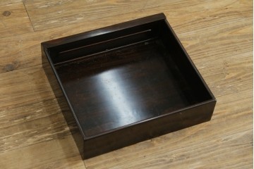 中古　美品　最高級　国産職人手作り　林光琳作　黒檀(コクタン)材　漆塗り　蒔絵入りの格調高い飾り棚　定価約240万円　(R-087703)