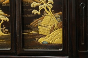 中古　美品　最高級　国産職人手作り　林光琳作　黒檀(コクタン)材　漆塗り　蒔絵入りの格調高い飾り棚　定価約240万円　(R-087703)