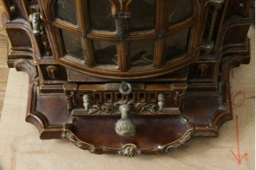 【簡易リペア限定品】　フランスアンティーク　Deville Cie(ド・ヴィル)社　アール・ヌーヴォーの立体装飾が美しいホーロー仕上げの石炭・薪ストーブ　(R-087707)