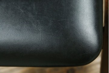 和製ヴィンテージ　秋田木工　剣持勇氏デザイン　ブナ材・ビニール　シンプルな美しさが魅力のNo.202スツール　(R-087708)