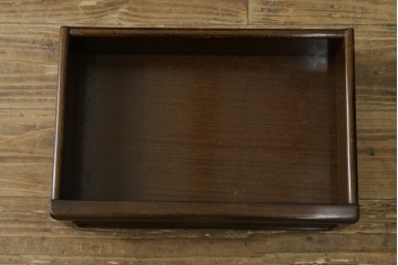 中古　美品　鉄刀木(タガヤサン)材　美しい木目と透かし彫りが魅力の飾り棚　(R-087712)