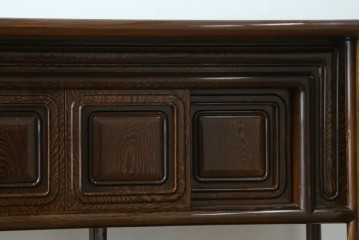 中古　美品　鉄刀木(タガヤサン)材　美しい木目と透かし彫りが魅力の飾り棚　(R-087712)