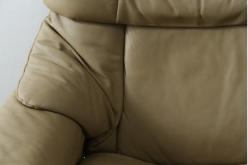 中古　美品　EKORNES(エコーネス)　本革　ストレスレス レノ クラシック(S)　包み込むような座り心地のリクライニングチェアとオットマンのセット　定価約45万円　(R-087714)