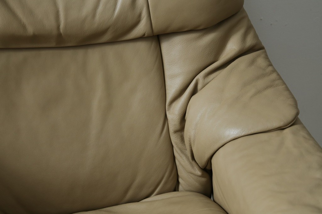 中古　美品　EKORNES(エコーネス)　本革　ストレスレス レノ クラシック(S)　包み込むような座り心地のリクライニングチェアとオットマンのセット　定価約45万円　(R-087714)