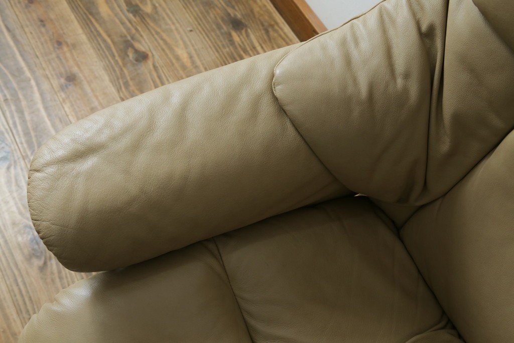中古　美品　EKORNES(エコーネス)　本革　ストレスレス レノ クラシック(S)　包み込むような座り心地のリクライニングチェアとオットマンのセット　定価約45万円　(R-087714)