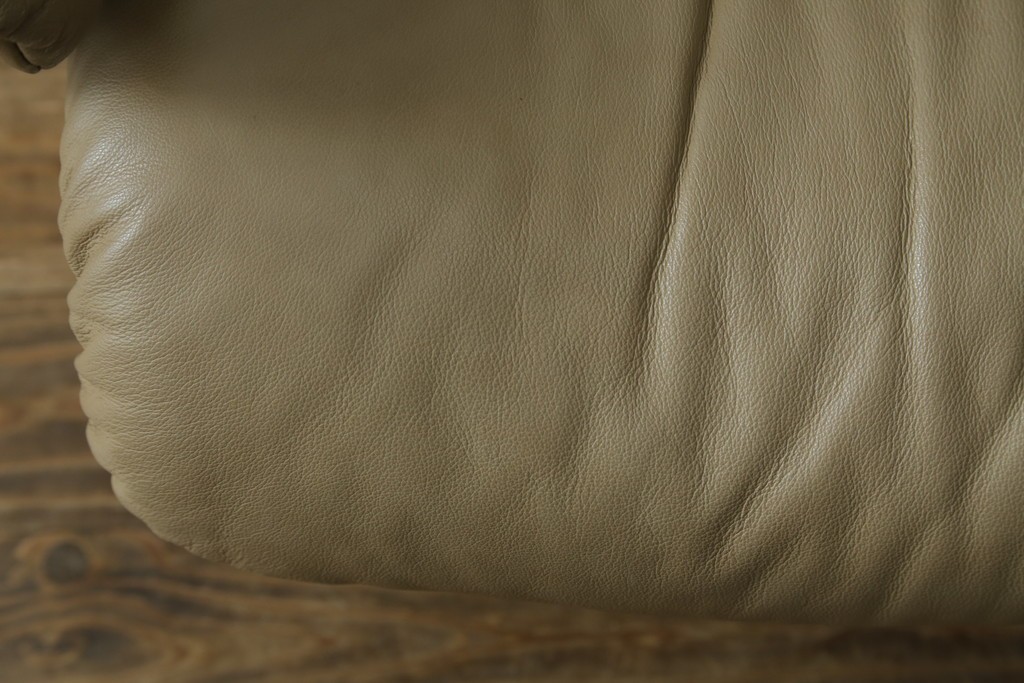中古　美品　EKORNES(エコーネス)　本革　ストレスレス レノ クラシック(S)　包み込むような座り心地のリクライニングチェアとオットマンのセット　定価約45万円　(R-087714)