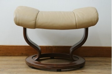 中古　美品　EKORNES(エコーネス)　本革　ストレスレス レノ クラシック(S)　包み込むような座り心地のリクライニングチェアとオットマンのセット　定価約45万円　(R-087714)