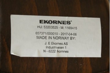 中古　美品　EKORNES(エコーネス)　本革　ストレスレス レノ クラシック(S)　包み込むような座り心地のリクライニングチェアとオットマンのセット　定価約45万円　(R-087714)