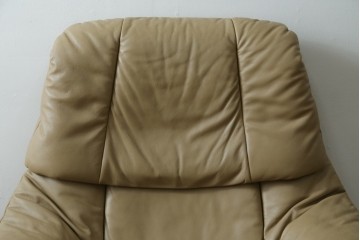 中古　美品　EKORNES(エコーネス)　本革　ストレスレス レノ クラシック(S)　包み込むような座り心地のリクライニングチェアとオットマンのセット　定価約45万円　(R-087714)